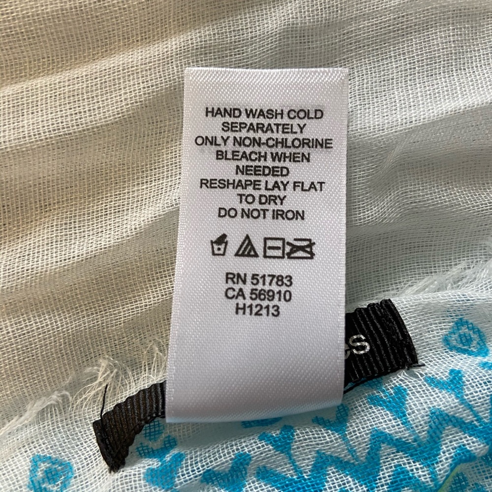 Maurices Aztec Print Scarf - Picture 3 of 3